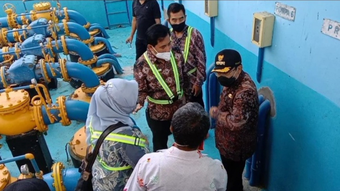Wali Kota Malang, Sutiaji meninjau tandon air Wendit milik PDAM Kota Malang
