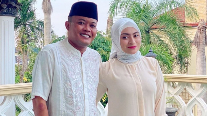 Sule dan Nathalie Holscher