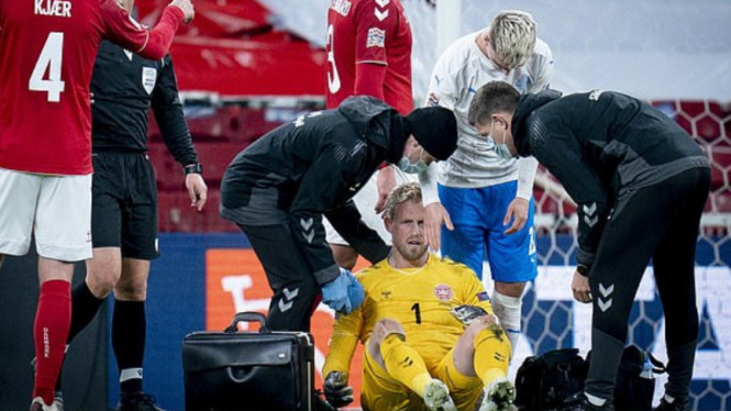 Kiper Denmar, Kasper Schmeichel, alami insiden horor