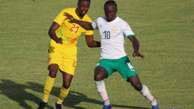 Sadio Mane (kanan) saat membela Timnas Senegal