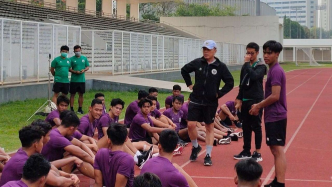 Ketua Umum PSSI, Mochamad Iriawan dan David Maulana