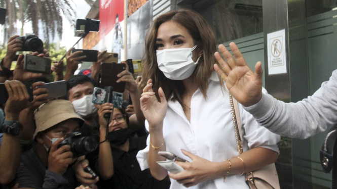 Gisel Anastasia di Polda Metro Jaya