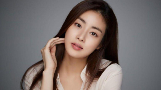 Kang Sora.