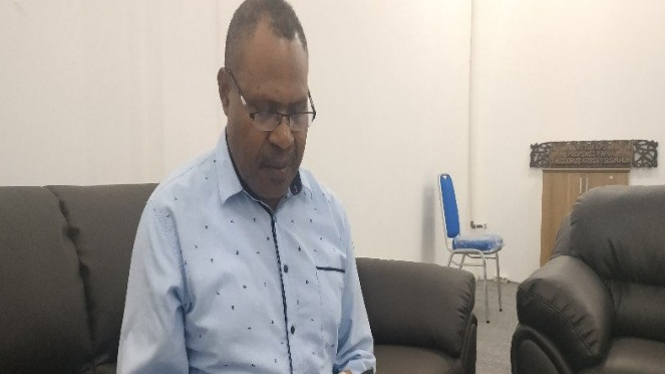 Ketua KPU Papua Theodorus Kossay (antara)