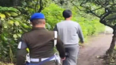 Foto Richard Muljadi, cucu konglomerat Kartini Muljadi dikawal prajurit TNI