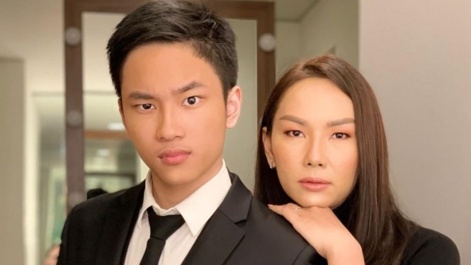 Azka Corbuzier dan Kalina Oktarani