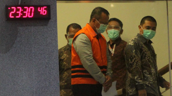 KPK tahan eks Menteri KKP Edhy Prabowo terkait korupsi benih lobster