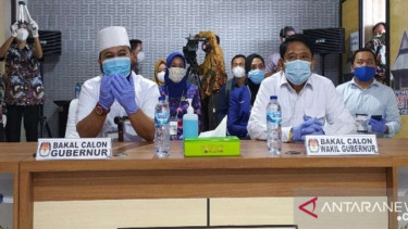 Calon Wakil Gubernur Bengkulu Muslihan Diding Sutrisno (kanan)
