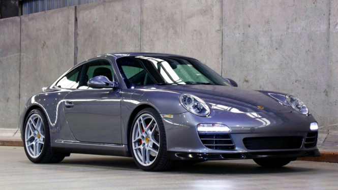 Porsche 911 Carrera buatan 2009