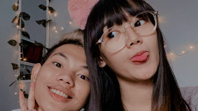 Tegar dan istrinya