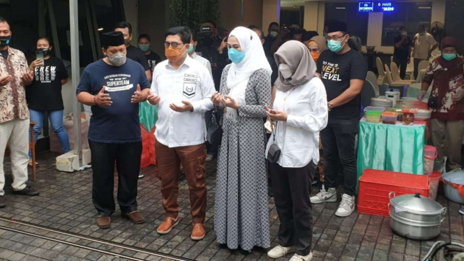 Cawalkot Surabaya Machfud Arifin dan istri, Lita Machfud.