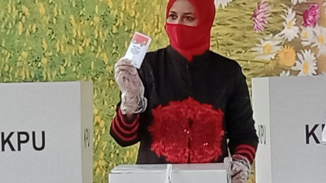  Calon Bupati Jember yang juga petahana Faida 