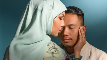 Kalina Oktarani dan Vicky Prasetyo