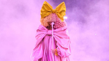 Sia.