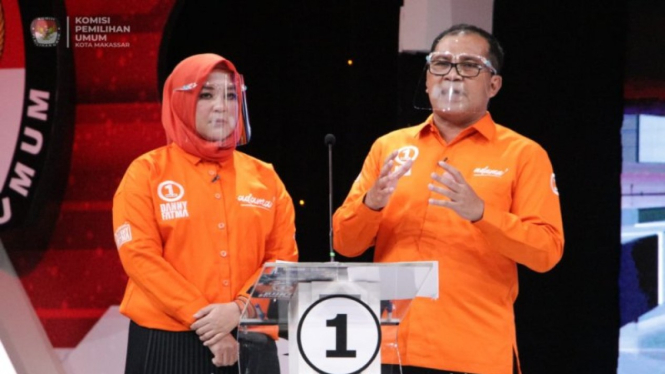 Pasangan nomor urut 01, Mohammad Ramdhan Pomanto-Fatmawati Rusdi