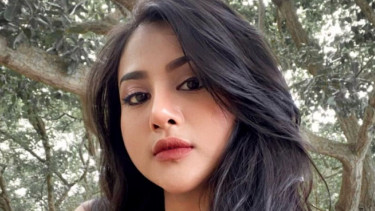 Tania Ayu.
