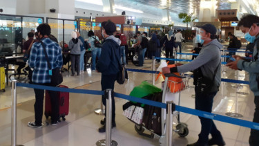 Penumpang di Bandara Soetta
