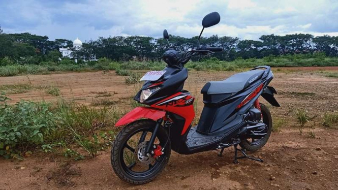 Skuter matik Suzuki NEX Crossover