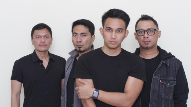 Ada Band