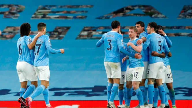 Pemain Manchester City rayakan gol