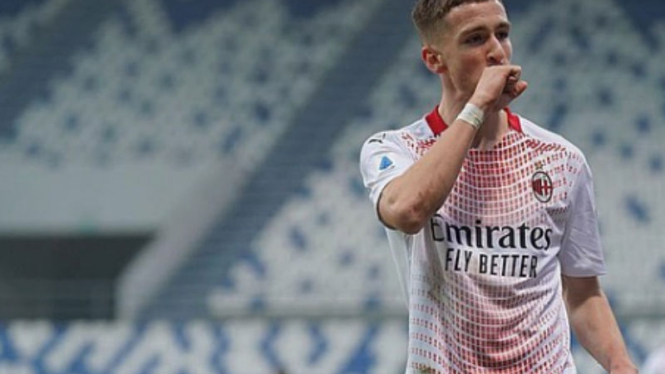 Gelandang AC Milan, Alexis Saelemaekers.