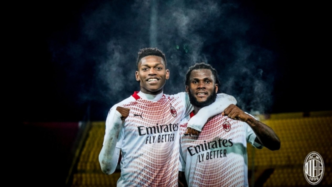 Pemain AC Milan, Rafael Leao dan Franck Kessie. 