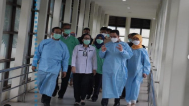 Gubernur DKI Jakarta Anies Baswedan saat kunjungi RS Fatmawati