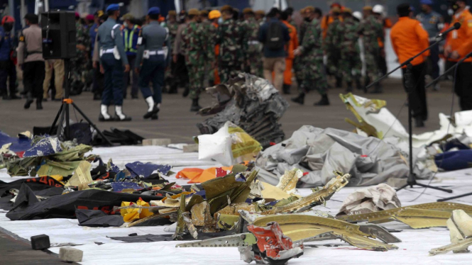 Serpihan Pesawat Sriwijaya Air