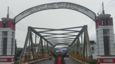 Guru Besar USU, Yusuf Leonard Henuk 