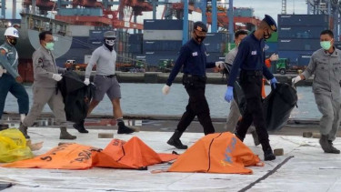 Petugas Bakamla temukan potongan tubuh penumpang Sriwijaya Air