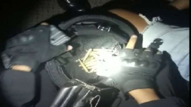 Satpol PP Kota Depok menangkap pemuda mabuk membawa puluhan butir peluru tajam 