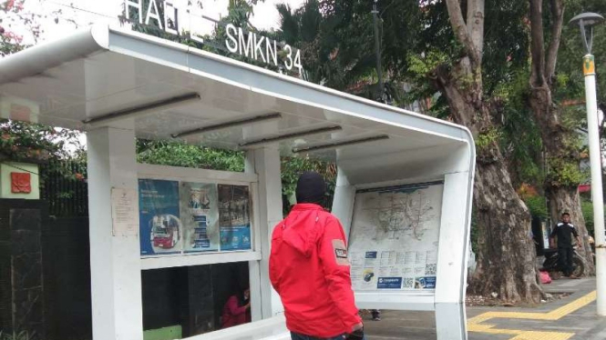 Halte SMKN 34 Jakarta