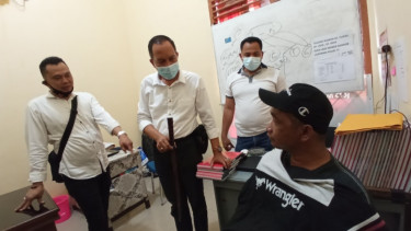 Pelaku diamankan anggota Polsek Ilir Barat II Palembang, Sumatera Selatan.