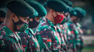 VIVA Militer: Pasukan Yonif 405/Surya Kusuma sang Banteng Loreng.