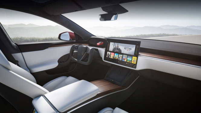 Tesla Model S edisi 2021
