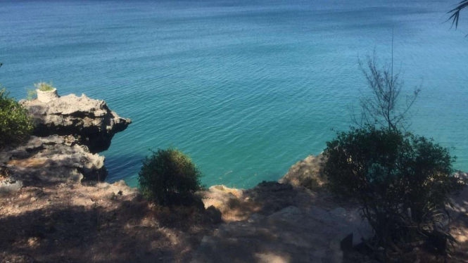 Salah satu pemandangan laut di Kepulauan Selayar yang terlihat cukup indah.