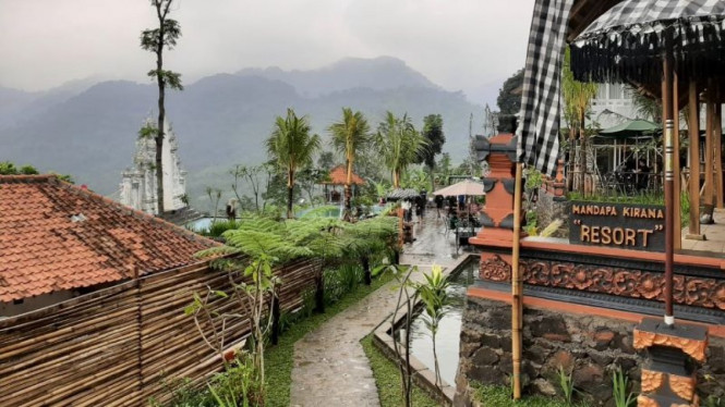  Mandapa Kirana Resort