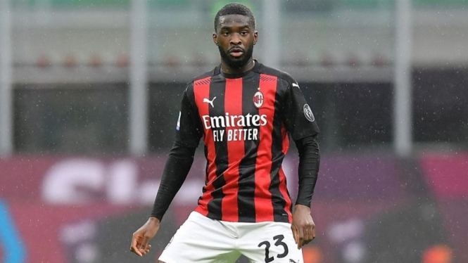 Bek AC Milan, Fikayo Tomori