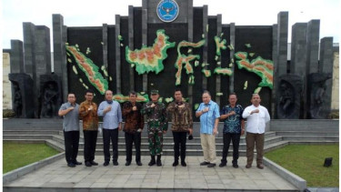 Jajaran pengurus Lembaga Kajian Nawacita (LKN) mengunjungi Pudiklat Bela Negara