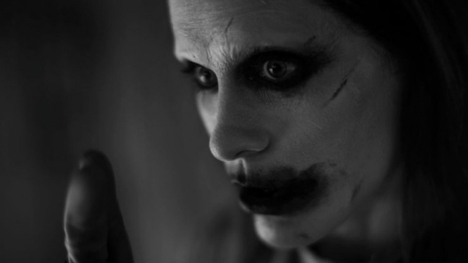 Jared Leto sebagai Joker di Justice League versi Zack Snyder.