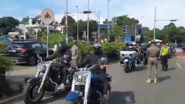 Rombongan pengendara motor gede atau moge lolos pemeriksaan Antigen di Puncak