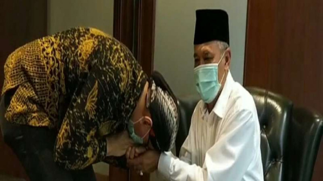 Permadi Arya alias Abu Janda temui Waketum PBNU Kiai As'ad
