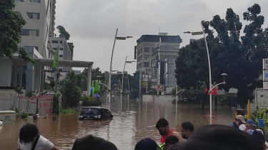 Penampakan banjir di Kawasan Kemang, Jakarta Selatan.
