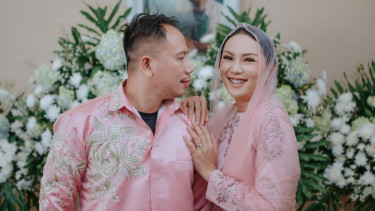 Vicky Prasetyo dan Kalina Oktarani.