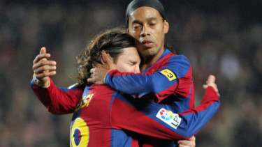 Lionel Messi dan Ronaldinho.
