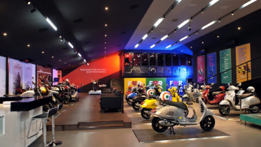 Piaggio Motoplex Jakarta