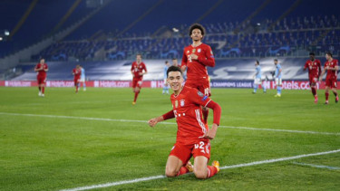 Pemain Bayern Munich, Jamal Musiala lakukan selebrasi.
