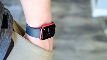 Apple Watch Series 6.