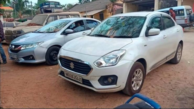 Mobil milik warga di India yang ditahan karena menyalip rombongan menteri.