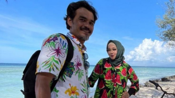 Teddy Syah dan Rinna Gunawan.